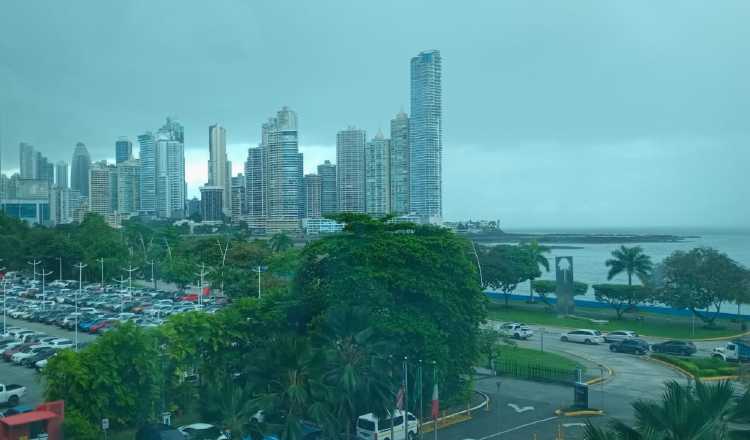 Área de la Cinta Costera cercana a donde se ubica el Club de Yates y Pesca y la marina de dicha instalación, que daría paso al relleno. Archivo