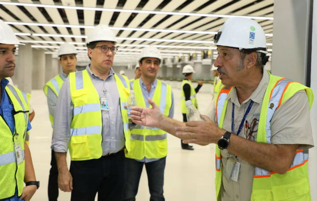 Autoridades verifican os avances y detalles pendientes de la nueva infraestructura de la Terminal 2.