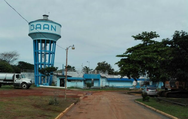 A partir de las 8:00 a.m., los clientes y usuarios de San Carlitos contarán con el suministro, mientras que los clientes de Colinas de Santa Cruz tendrán agua potable a partir de las 3:00 p.m. Foto/Diómedes Sánchez