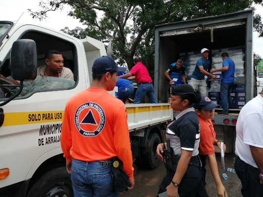 Omar Smith, director del Sistema Nacional de Protección Civil (Sinaproc) se mantendrá la distribución de agua embotellada y con los carros cisternas. FOTO/Eric Montenegro