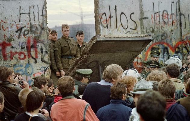 El mensaje desde la caída del Muro de Berlín en 1989 por lo general ha sido de triunfo y esperanza. Ya no. Foto/ Gerard Malie/Agence France-Presse — Getty Images.