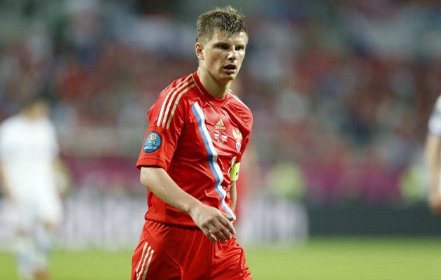 Arshavin se retiró este año.