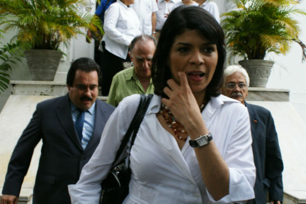 Todos esperan el informe millonario de Angélica Maytín. Foto/Panamá América