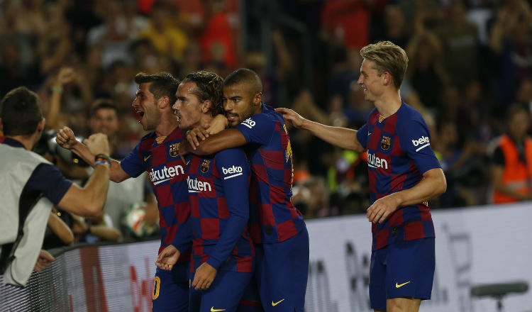 El barcelonismo celebra el gol de Antoine Griezmann. Foto AP