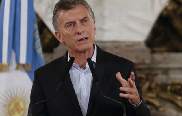 El presidente argentino, Mauricio Macri, anunció ayer un tope a las cuotas de los créditos hipotecarios.