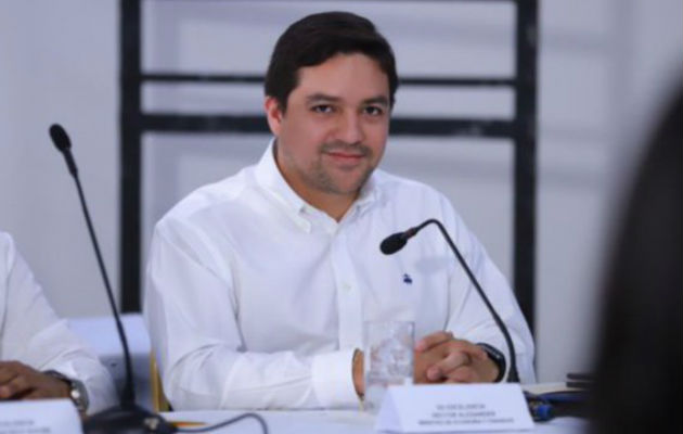 El viceministro de Finanzas, Jorge Luis Almengor, en el Gabinete Logístico. Foto: MEF.