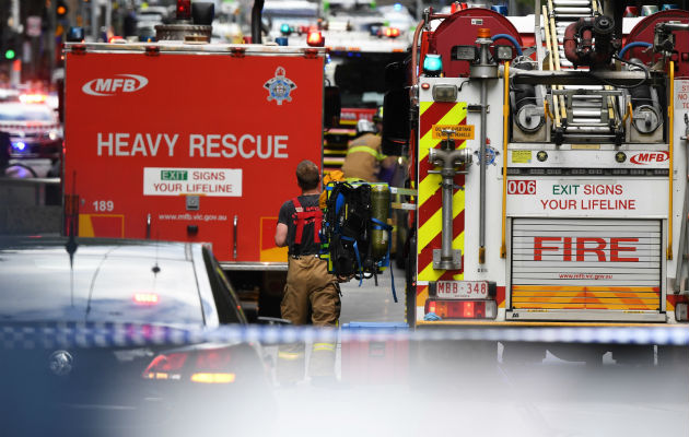 Según la Policía australiana, el autor, que era conocido por los servicios de Inteligencia y terrorismo, murió media hora después de llegar al hospital.