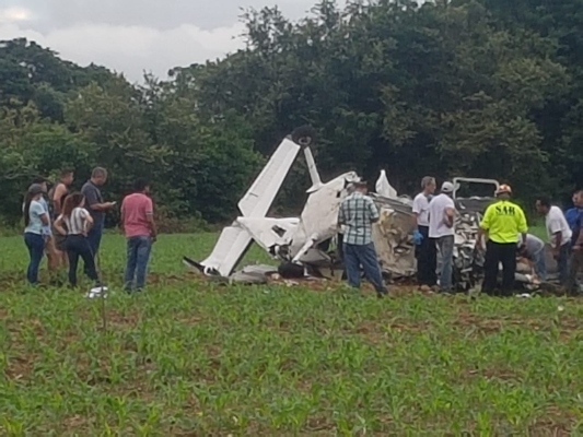 El accidente aéreo que sufrió el pasado sábado 21 de septiembre, cuando la avioneta HP1760 en la que viajaba se prescipitó a tierra a media milla al norte del aeropuerto Augusto Vergara en Guararé.