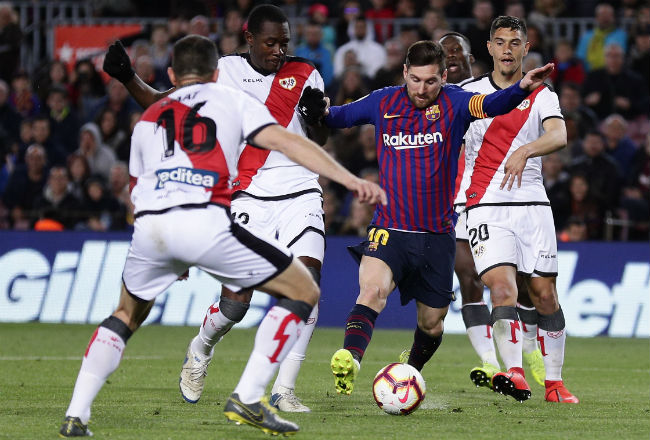 Lionel Messi en el acción en el partido contra Rayo Vallecano. Foto:AP