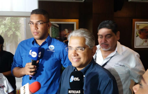 Con diferentes actividades los candidatos presidenciales iniciaron el día electoral.