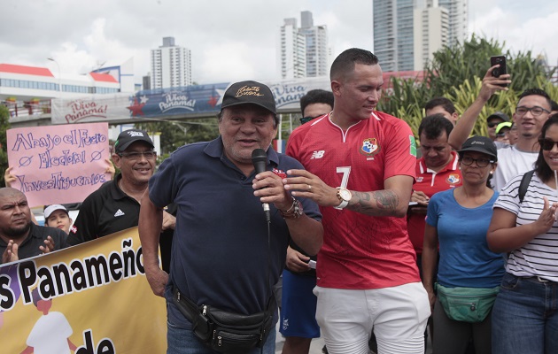 Durán y Blas en la protesta.