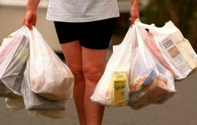 A partir del próximo 20 de julio no se podrá transportar alimentos o mercancía en bolsas plásticas de un solo uso.