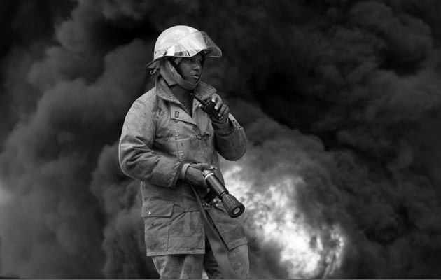 La tecnología ya permite que una persona suba, desde su celular, una foto, video y hacer la denuncia por nota de voz, activando inmediatamente la alerta correspondiente. Existe una aplicación de la ATTT y de la Policía Nacional. Foto: Archivo.