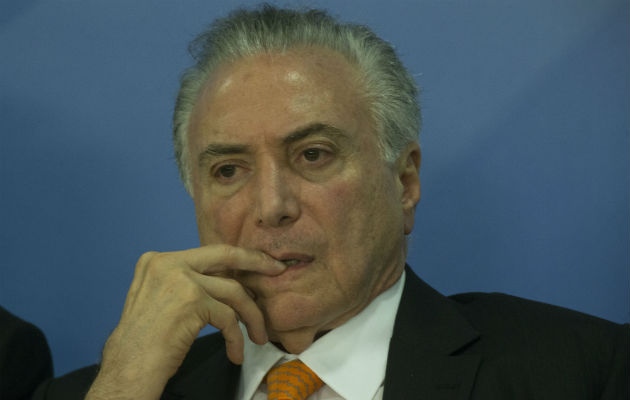 La Fiscalía llegó a solicitar dos veces ante la Corte Suprema la apertura de juicios por corrupción contra Temer pero el Congreso se negó a autorizar los procedimientos.