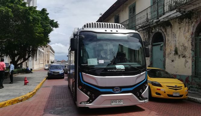 Han transcurrido  10 meses desde el lanzamiento del Plan Piloto de Movilidad Eléctrica 5 de Mayo y el Casco Antiguo.