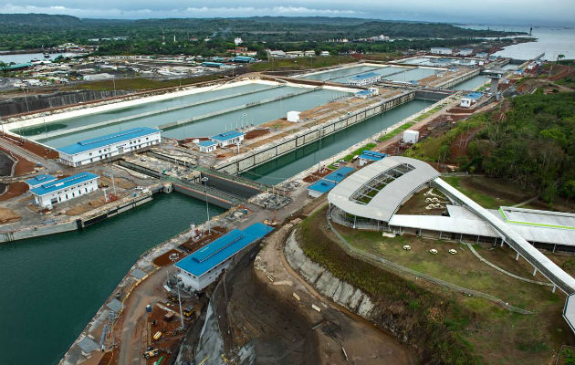 La calificación otorgada se basa también en la larga trayectoria del Canal de Panamá. Foto/Archivo