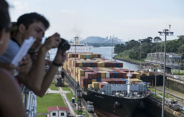 Se busca incentivar que los panameños puedan conocer el Canal de Panamá. 