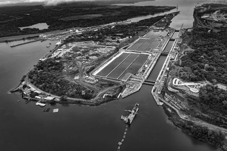 Esclusa de Agua Clara, en el atlántico. Si EEUU observa que la vía interoceánica está en riesgo, puede intervenir en Panamá con sus tropas militares.