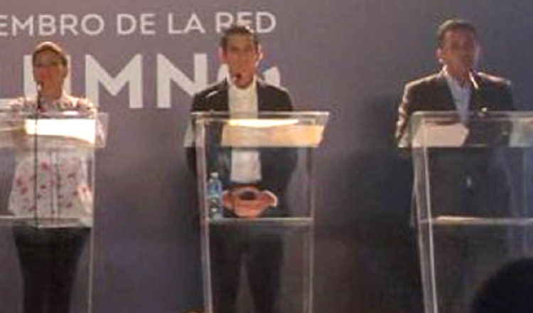 Seis de los siete candidatos participaron en el debate de anoche.