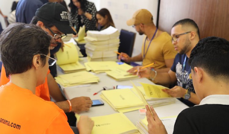 19 son los aspirantes a la presidencia por libre postulación.  Internet