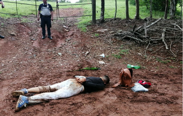 Uno fue detenido en los terrenos de una finca privada. Foto. Eric A. Montenegro.