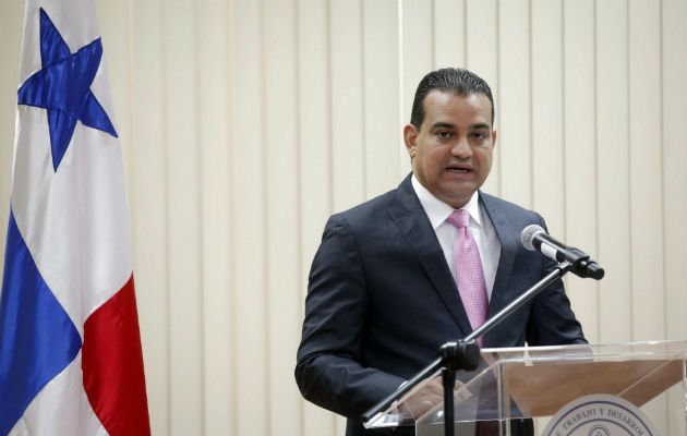 Luis Ernesto Carles renunció al Mitradel para participar en política. Foto: Panamá América.