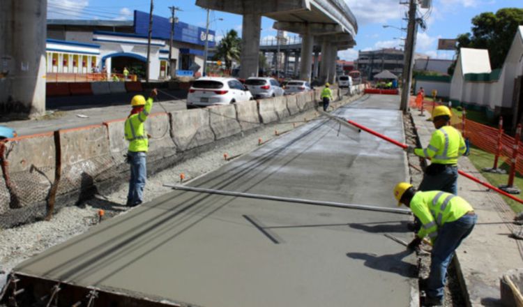 Algunas carreteras del país están siendo construidas con cemento Portland, el que se proponía en el proyecto. Foto de Víctor Arosemena