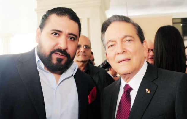 Catalino Rosas, dirigente del Movimiento Independiente Progresista junto al presidente electo Laurentino Cortizo.