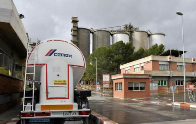 Vista general de la cementera Cemex en el municipio almeriense de Gador.  Foto:EFE/Archivo