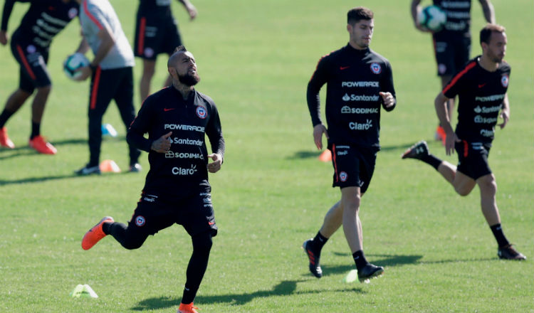 Chile se prepara para el debut en la Copa. Foto EFE