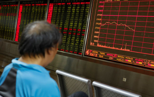 Los mercados financieros de Wall Street reaccionaron con fuertes caídas. Foto/Efe