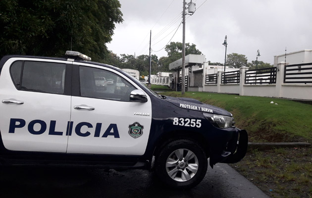 La víctima fue encontrada dentro del baño de una de las residencias en medio de un charco de sangre y presentaba heridas en cabeza. Foto/Archivo 