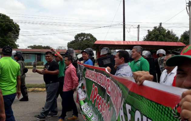 Los docentes de Camarón y la comunidad estuvieron en una manifestación de varios días en la comarca Ngäbe-Buglé.