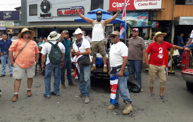 Los manifestantes en Paso Canoas se tomaron las calles. Foto: Mayra Madrid.