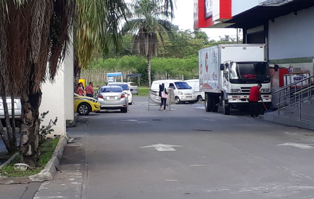  La parte posterior del centro comercial City Mall, en David, de donde salieron los empresarios palestinos en Chiriquí.  