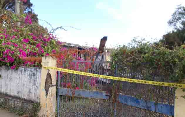  La emergencia fue atendida por bomberos de Chitré y con apoyo de unidades de La Villa de Los Santos. Foto/Thays Domínguez