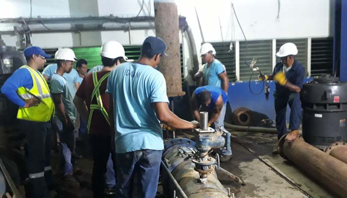 Los moradores consultados indicaron que esperaban bajas presiones pero no desabastecimiento total, menos en el día domingo. Foto/Thays Domínguez