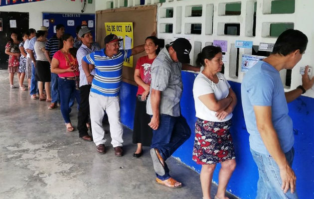 Las personas que están en fila a la hora cierre de urna tienen derecho a votar. @tepanama