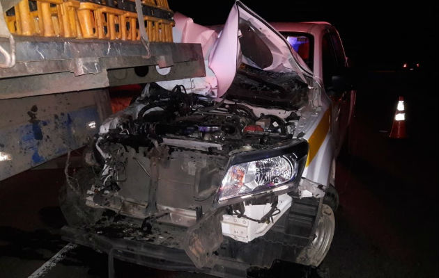 El vehículo blanco incolucrado en el accidente ocurrido en la provincia de Coclé quedó con serios daños. @BCBRP