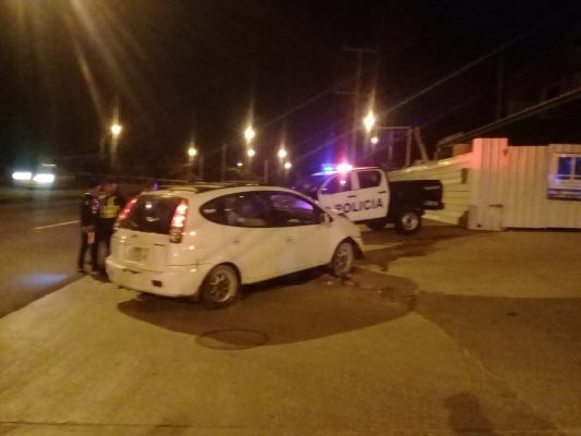 El conductor de vehículo de 56 años, al realizarle la prueba de alcotest (concentración de alcohol en los pulmones), marcó 94 gramos de alcohol por litro de sangre. Foto/Eric Montenegro