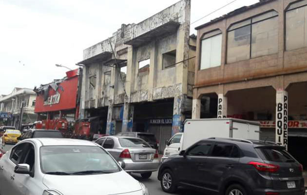 En la provincia de Colón aseguran que existe inseguridad, 38 edificios cayéndose y aguas negras. 