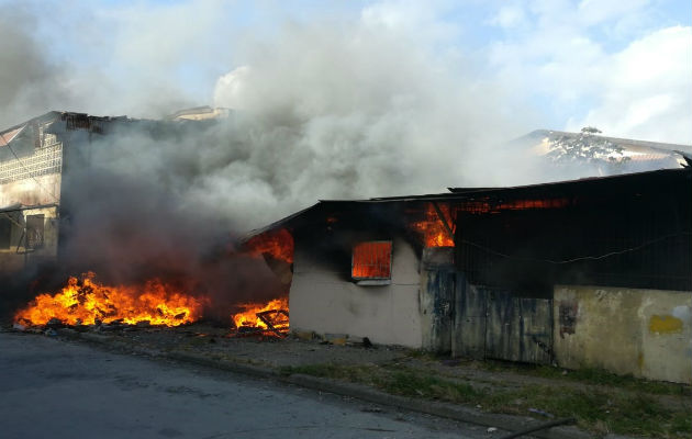 En viejo caserón se incendio en dos ocasiones. Foto: Diómedes Sánchez.