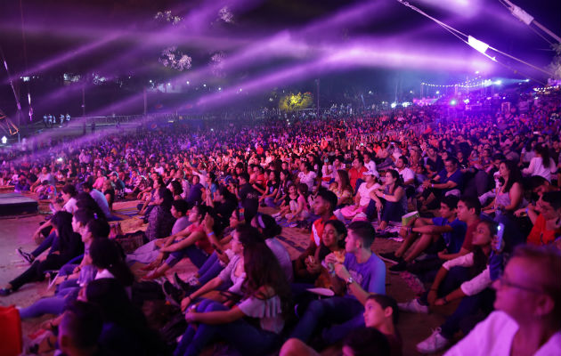 El público no cabía en sí de la alegría durante las presentaciones de la inauguración de Musicalion 2019 en el Parque Omar.. Foto: Aurelio Herrera Suira, EPASA.