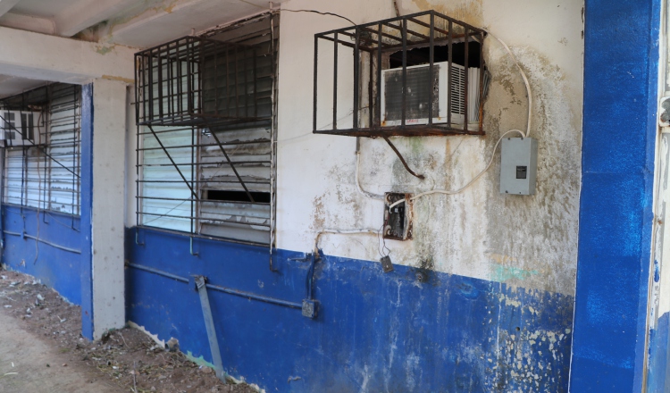 Imagen de cómo se encuentra parte de la estructura del  instituto Fermín Naudeau. Foto de Cortesía