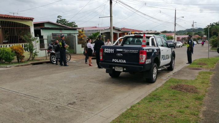 La conductora se exaltó cuando se enteró que seguirá detenida. Foto de Eric Montenegro