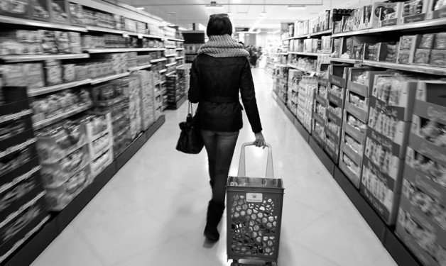 El consumo y la venta responsable van de la mano en un mercado de libre comercio, con reglas claras que propicien la satisfacción de ambos. Foto: EFE.