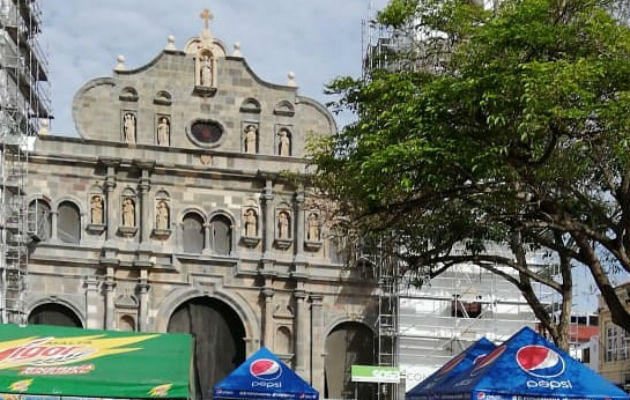 Casco Antiguo, Casa Catedral, a las 2:00 p.m.