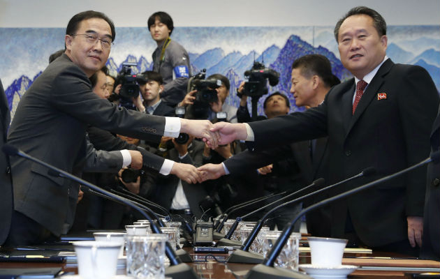 La reunión estuvo encabezada por el ministro surcoreano de Unificación, Cho Myoung-gyon, y su homólogo norcoreano, Ri Son-gwon, del Comité para la Reunificación Pacífica de la Corea.