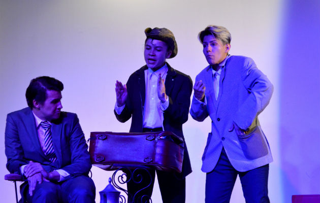 Una escena de la galardonada pieza teatral que se estará presentando en The Space del 29 al 31 de marzo con la dirección de su autor Javier Stanziola y de Fernando Beseler. Foto: Cortesía.