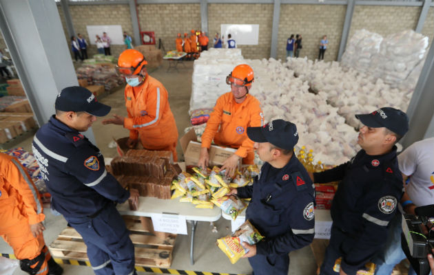 Autoridades organizan en Cúcuta la ayuda humanitaria a Venezuela. Foto: EFE.